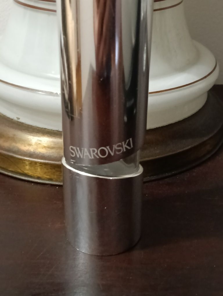Belo frasco de perfume SWAROVSKY para coleção ou outros