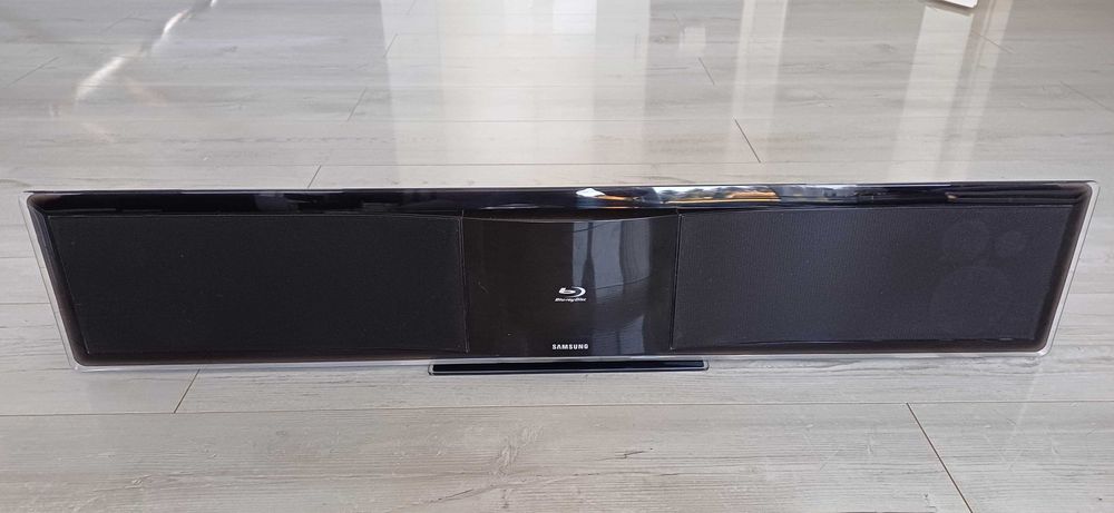 Kino Domowe 2.1 1+1 Soundbar Subwoofer DVD Bluray Samsung HT-BD8200