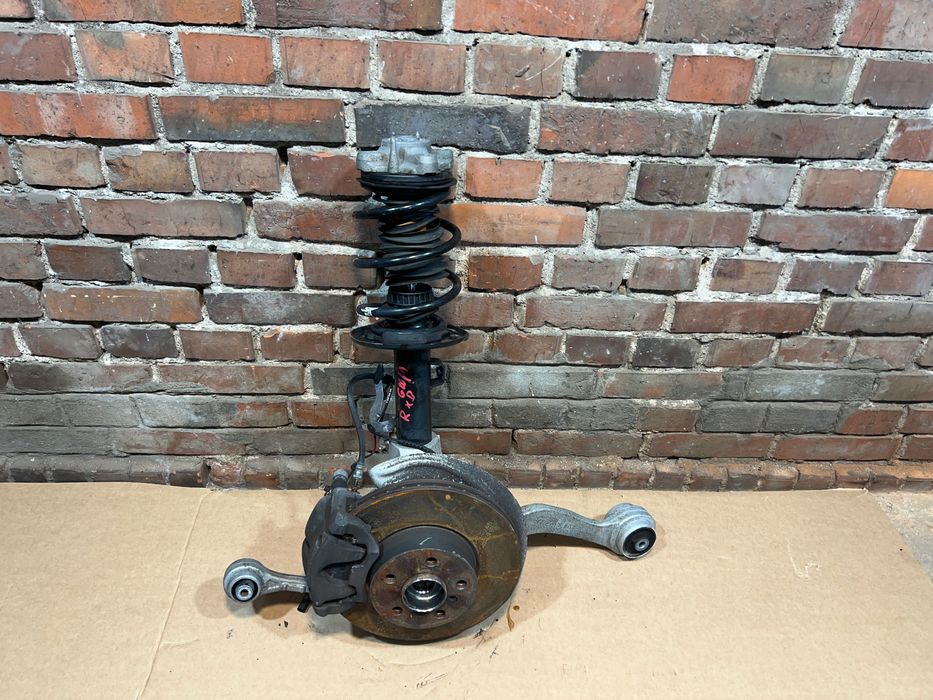 BMW 3 G20 G21 X DRIVE Zawieszenie zwrotnica amortyzator przód prawy