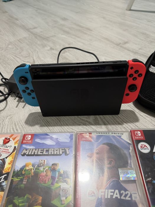 Nintendo Switch  2 iguais