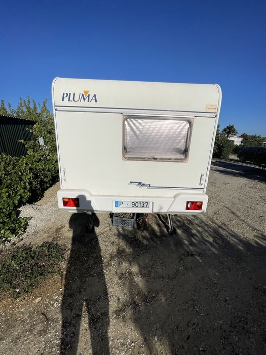 Caravana Pluma 530
