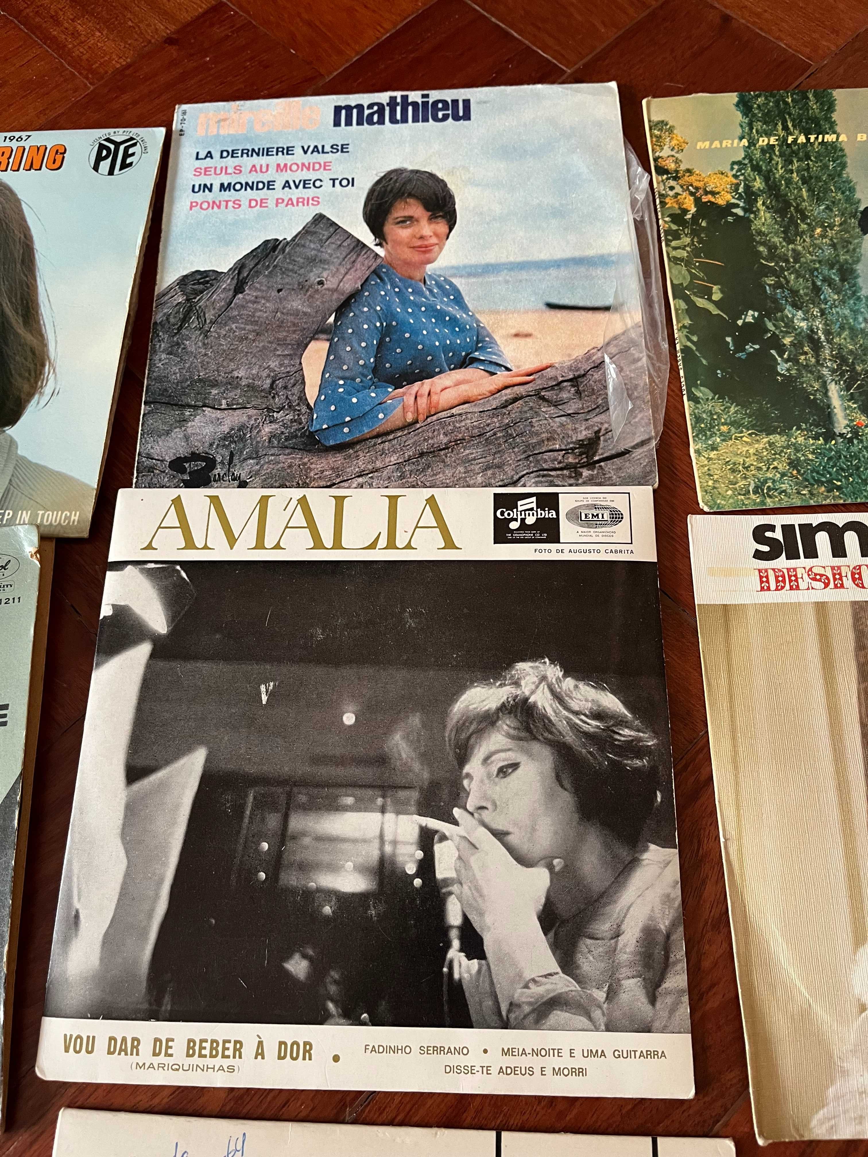 11 singles VINIL anos grandes sucessos 60/70. Amália/Simone/Solnado