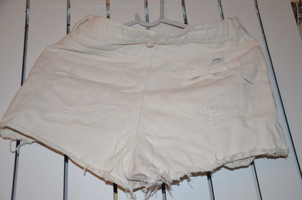 Kremowe szorty dżinsowe Denim&Co r. 36