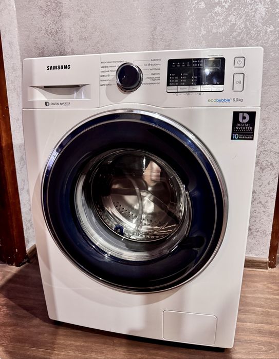 Продам пральну машинку Samsung в гарному стані