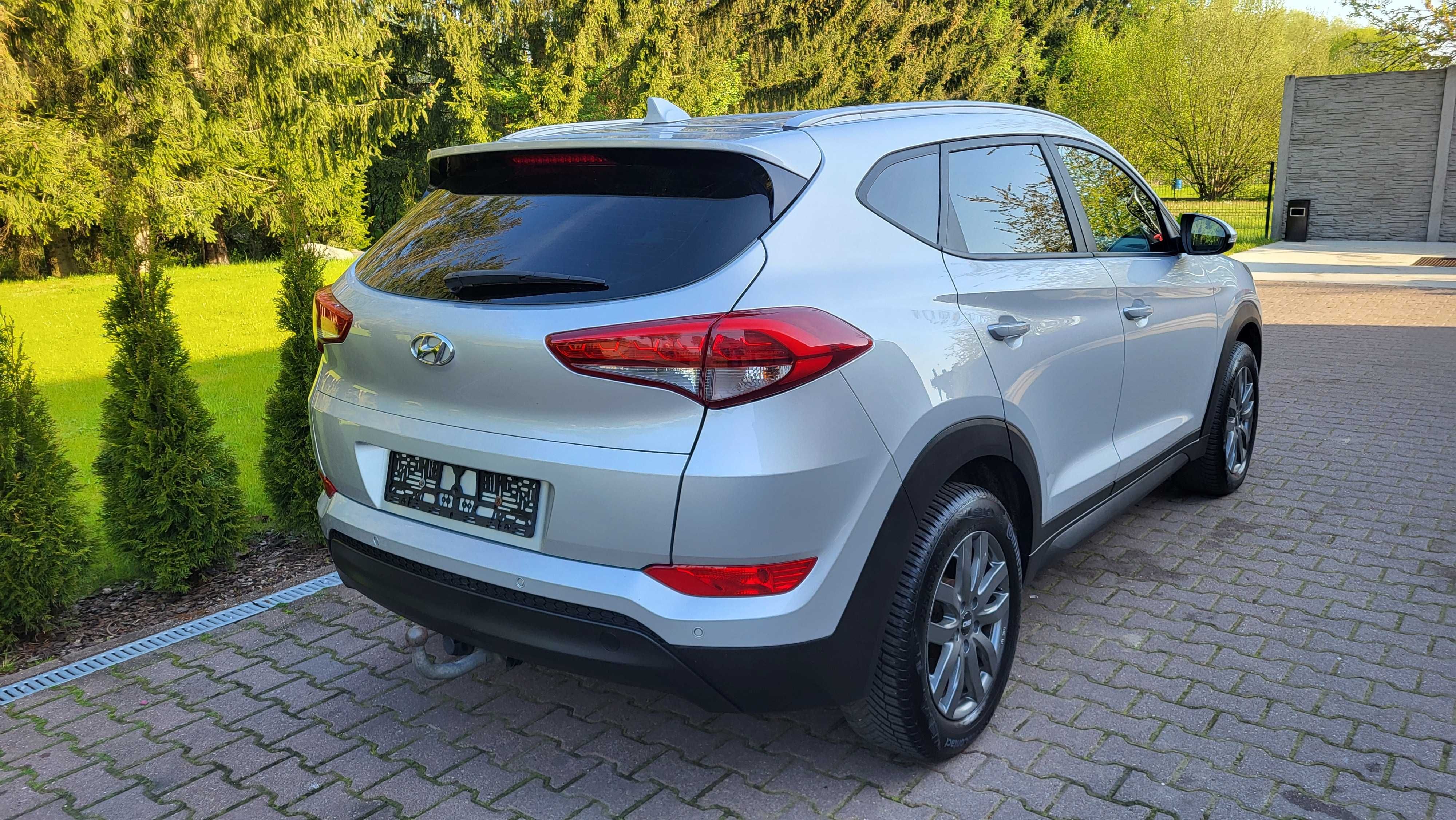 Hyundai_Tucson_1.7CRDi_LED_NAVI_Kamera_Oryginalny_Lakier_i_Przebieg !