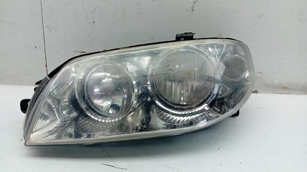 Ótica / farol direita FIAT Punto (188_)