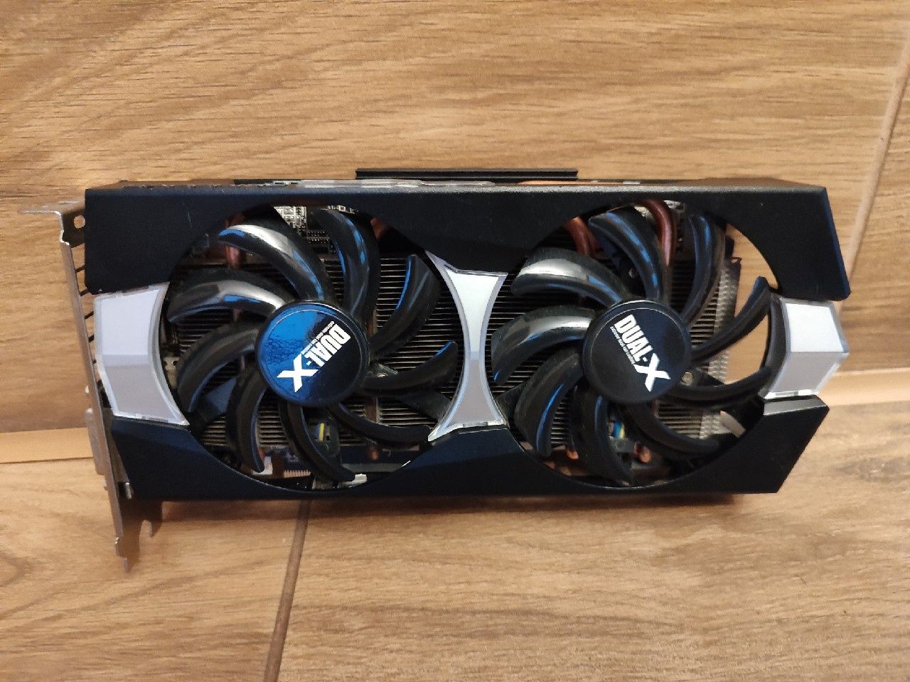 Karta graficzna SAPPHIRE Radeon R9 270X Dual-X Overclocked 4 GB
Karta