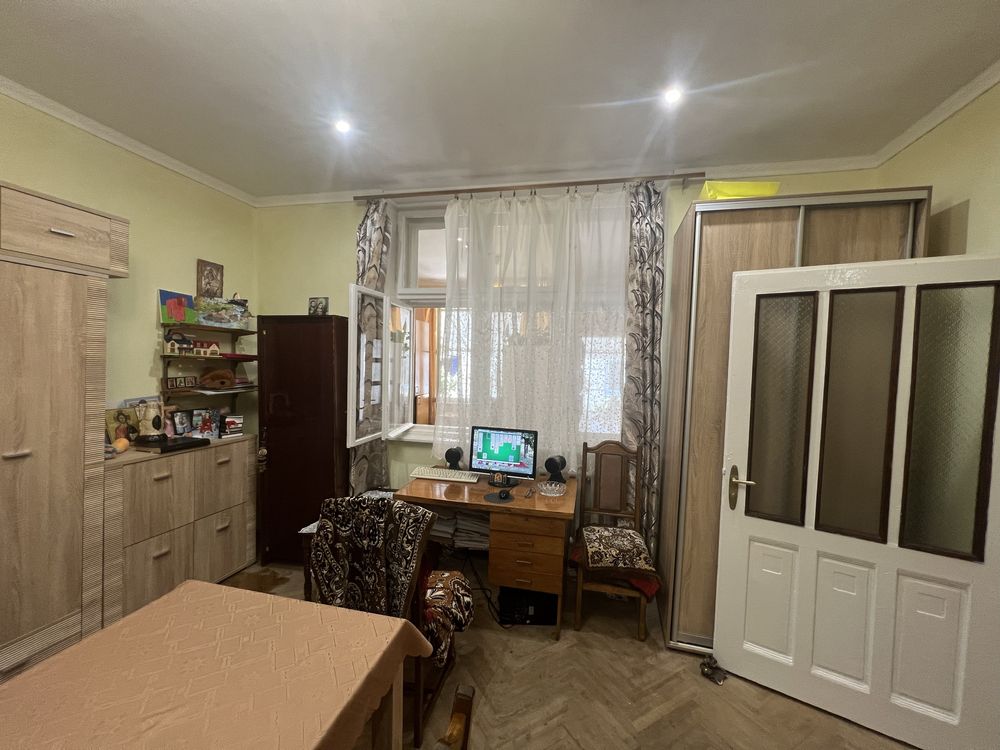Продаж квартири у центрі міста