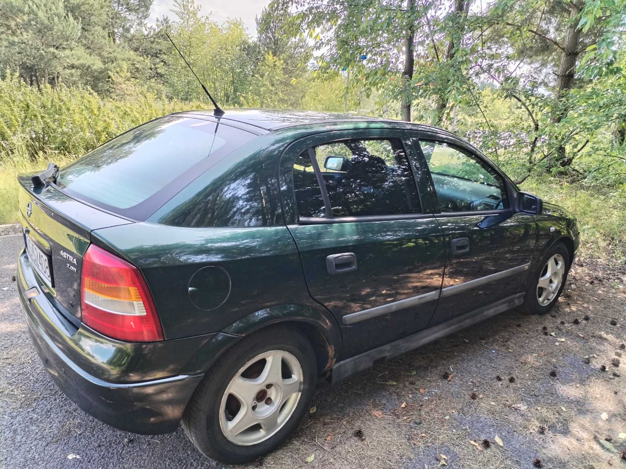 OPEL ASTRA hatchback 2000 r.