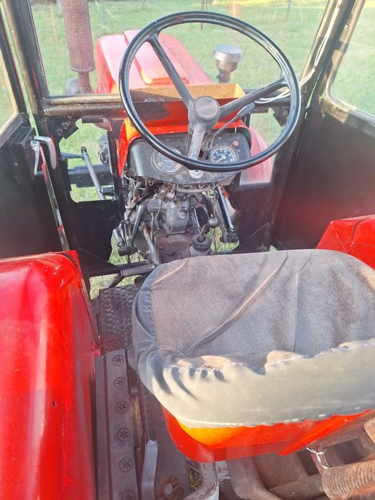 Ursus C-330 z 1983r.