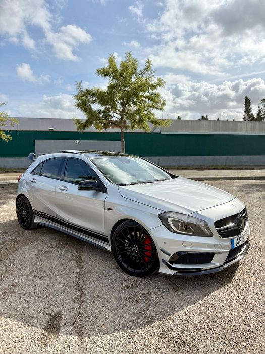 Mercedes-Benz A 45 AMG 4Matic Speedshift 7G-DCT