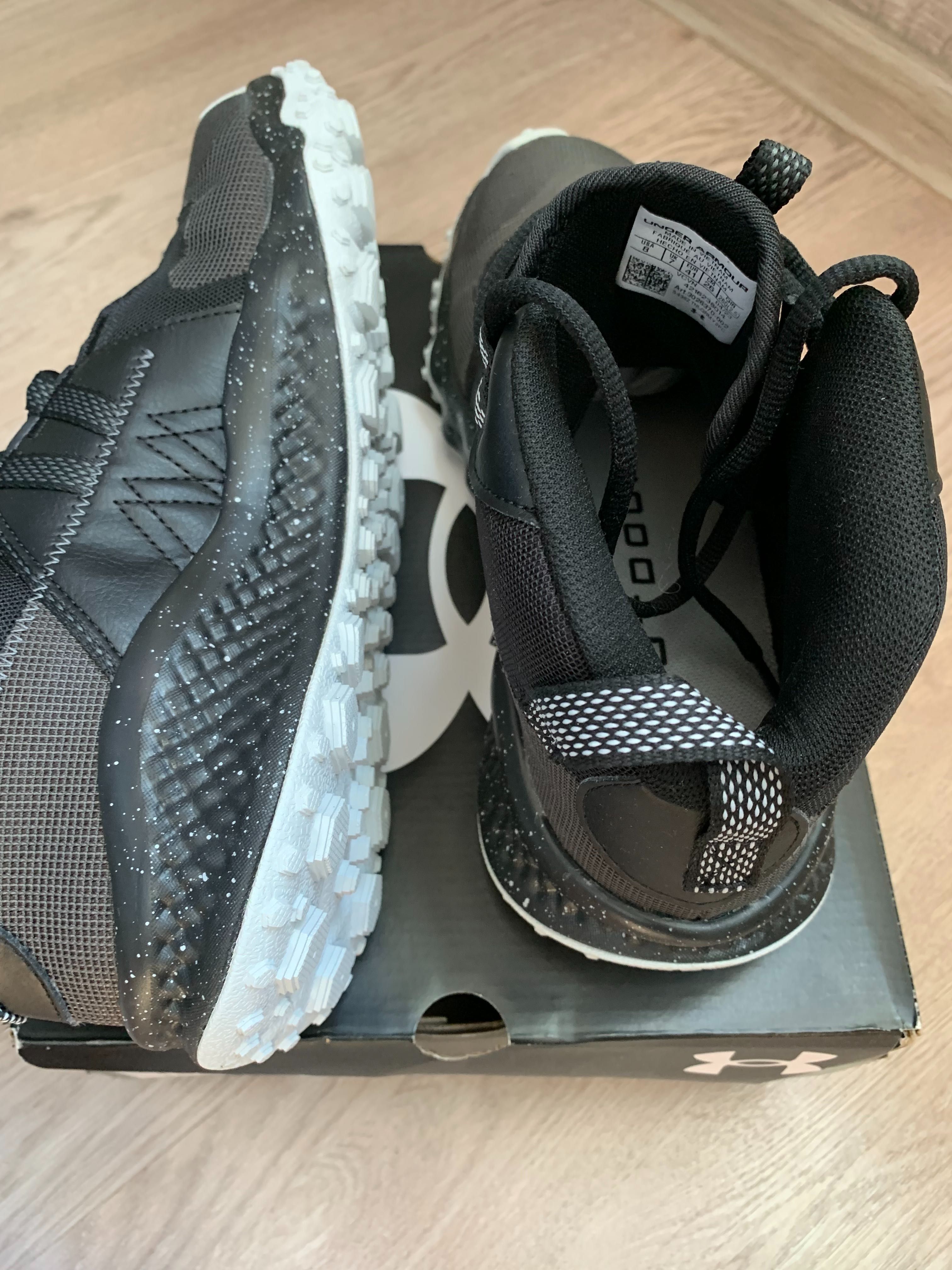 Мужские черные хайтопы Under Armour Charged Maven Trek 42