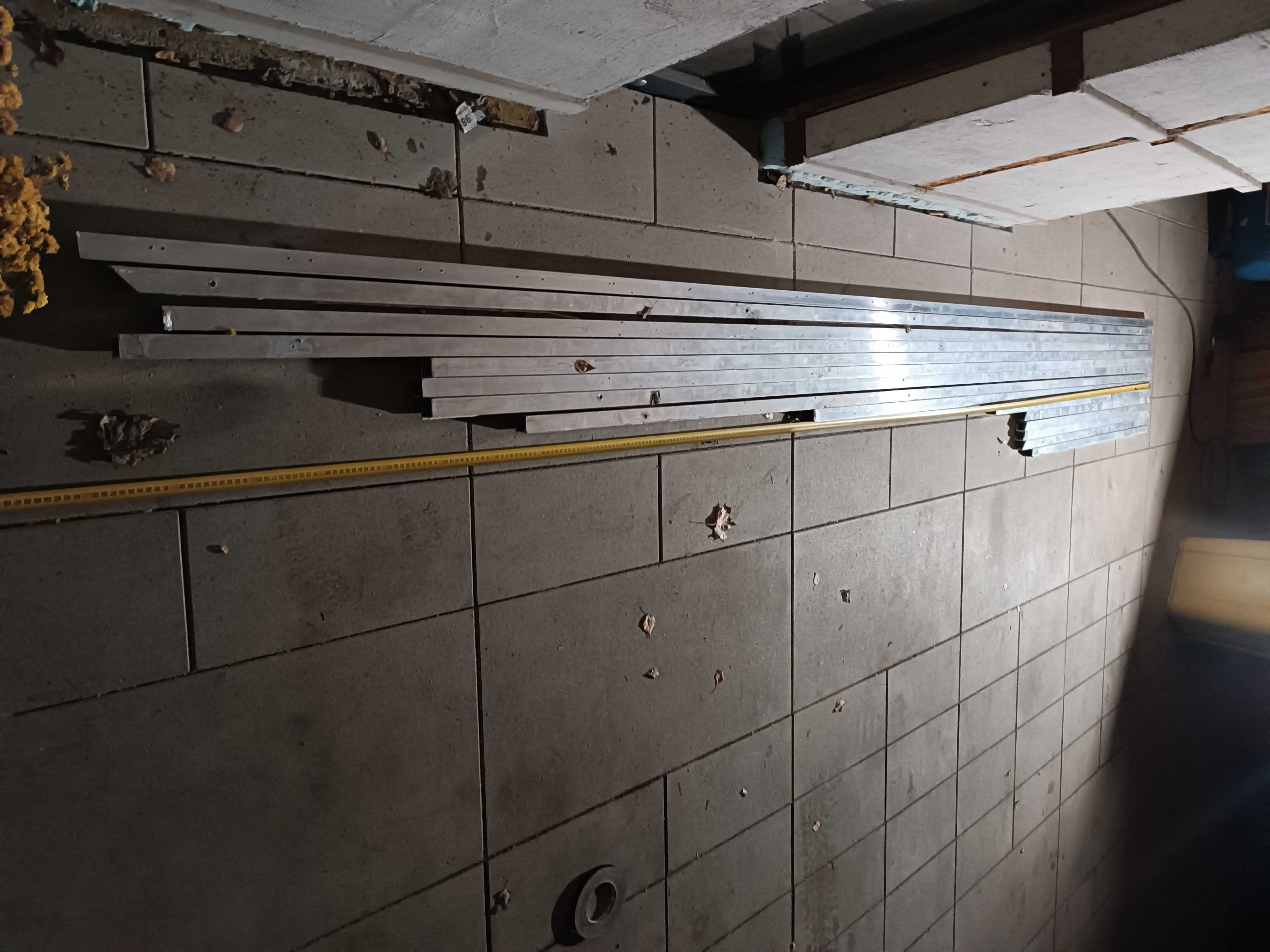 Profil aluminiowy 30x30x3mm kwadratowy (40mb) odcinki 120-400cm