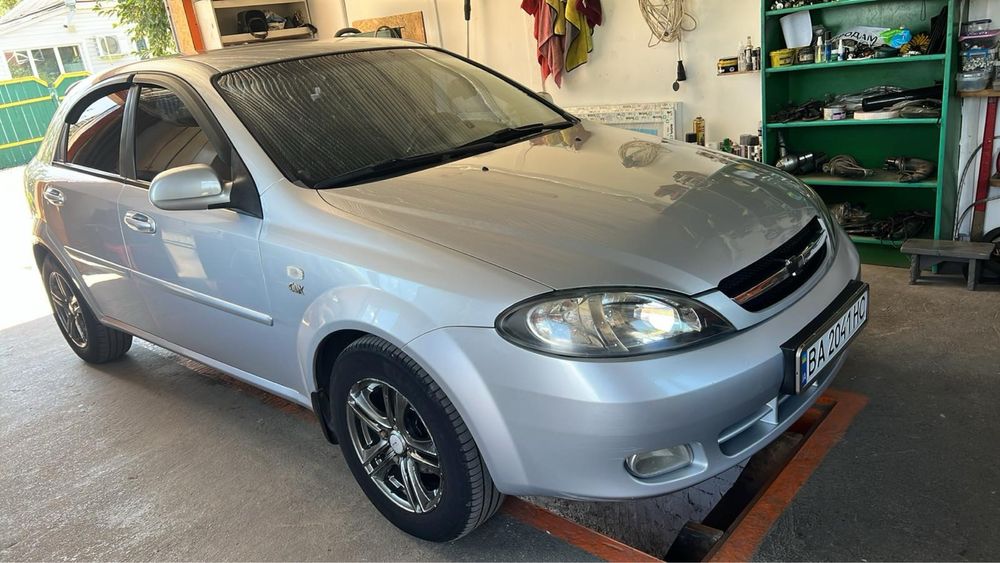 Продам chevrolet lacetti
