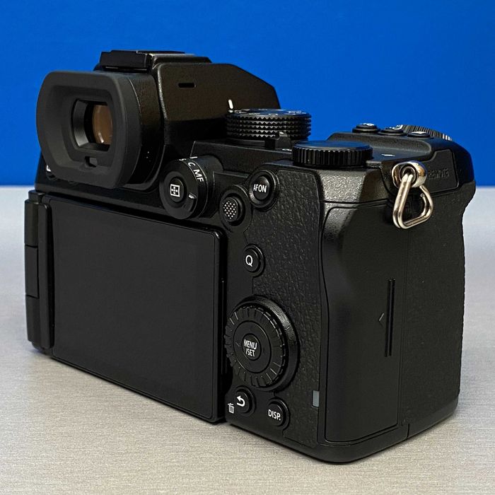 Panasonic Lumix DC-S5 (Corpo) - 24.2MP