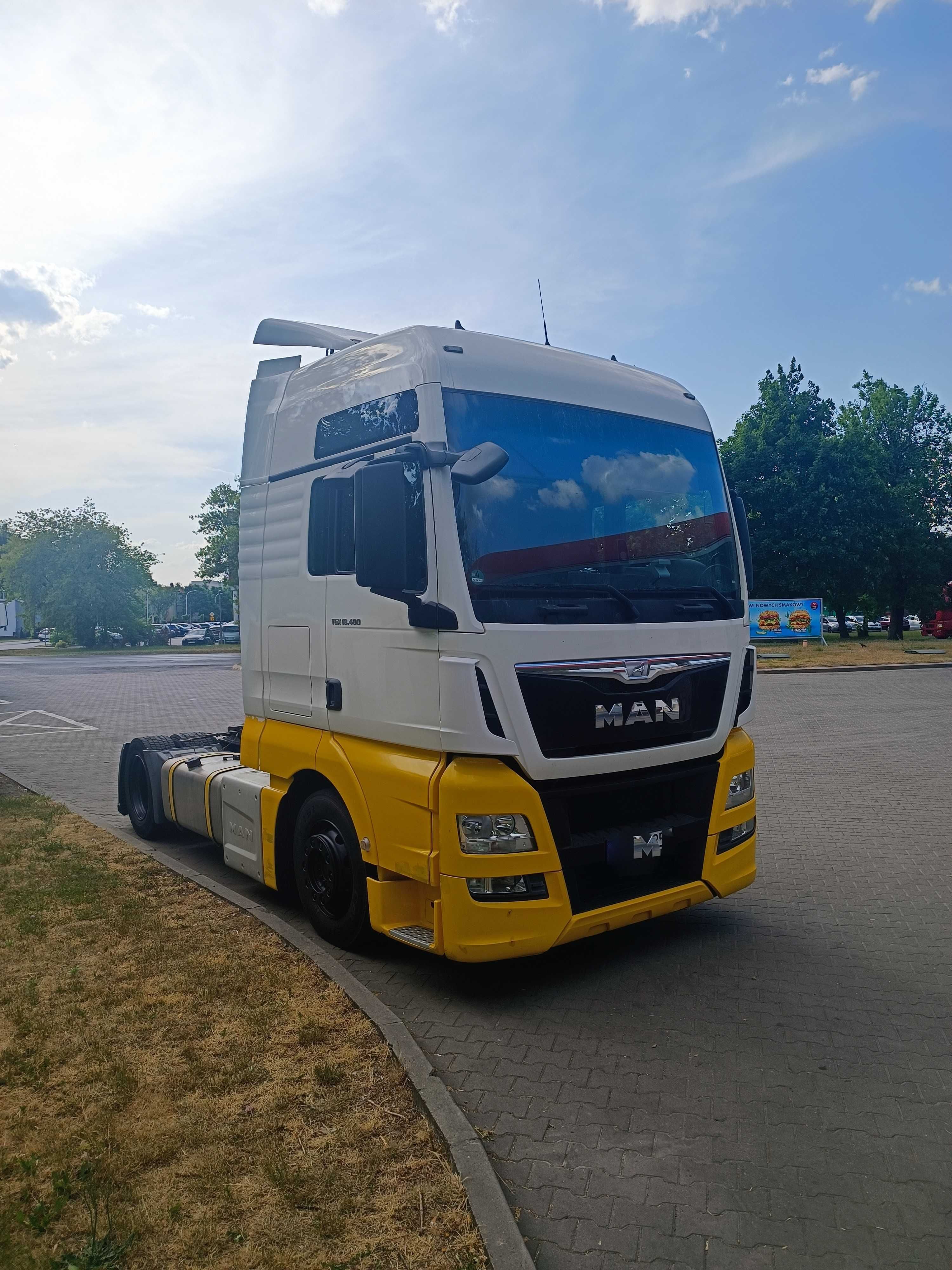 Man Tgx XXL low deck