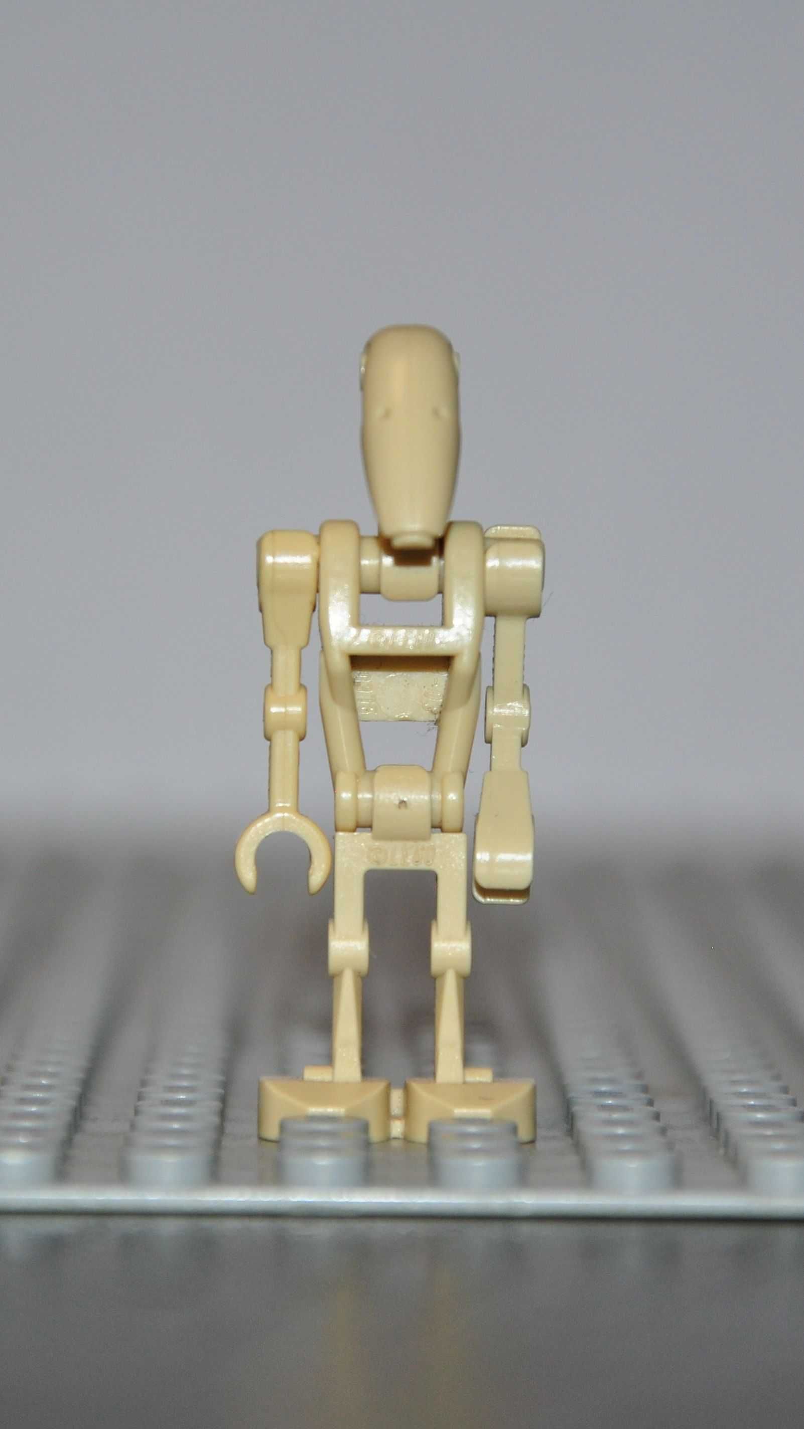 0310 Figurka LEGO sw0001c Star Wars Battle Droid with One Straight Arm