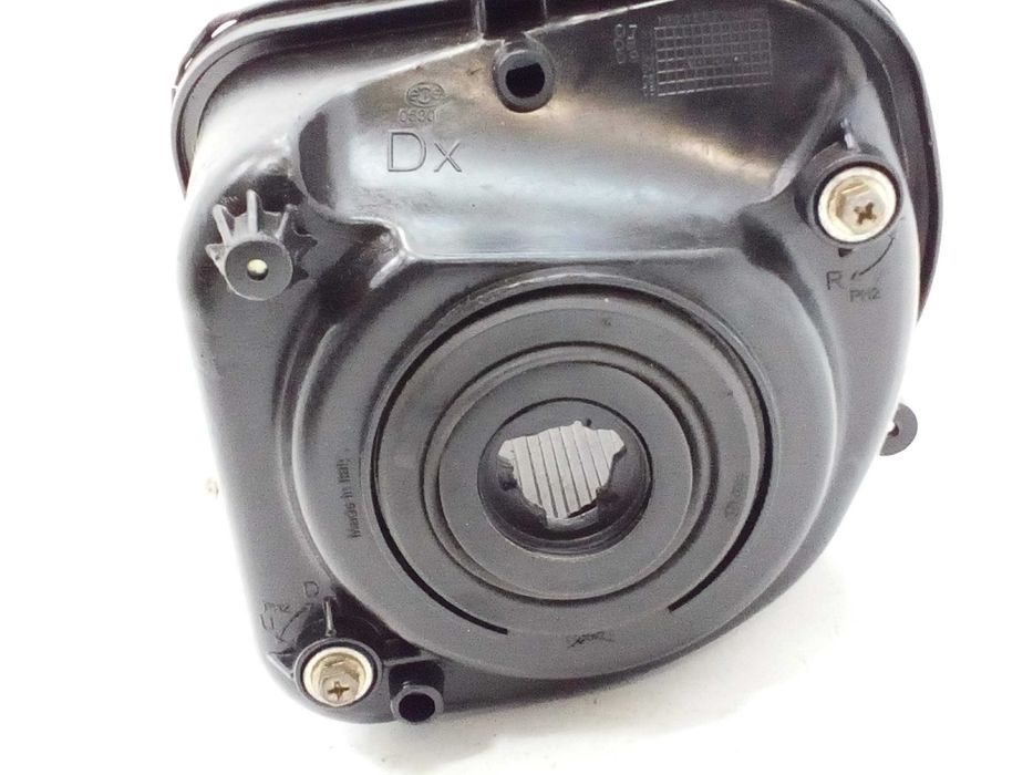 Derbi gpr 50 reflektor prawy lampa przód