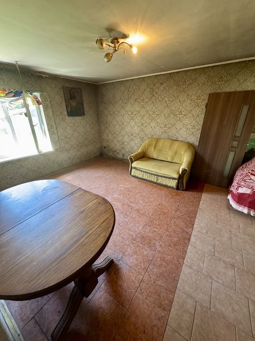 Продаж 2-х будинків та ділянки 25 соток
