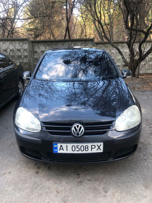 Гольф 5 2004 року