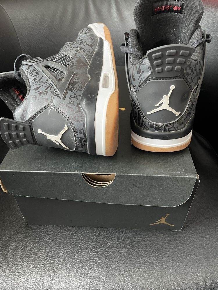 Nike Air Jordan 4