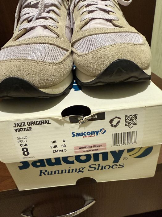 Saucony кросівки