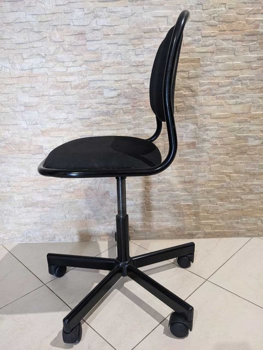 Dziecięce krzesło biurowe IKEA