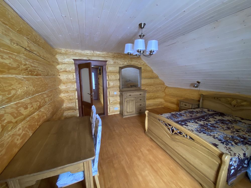 Шале в Карпатах з басейном, чаном та сауною