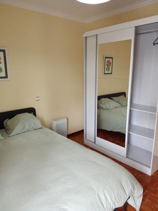 Quarto disponível em Sao Domingo De Rana