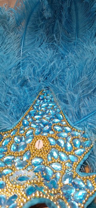 Rewia - strój z piór