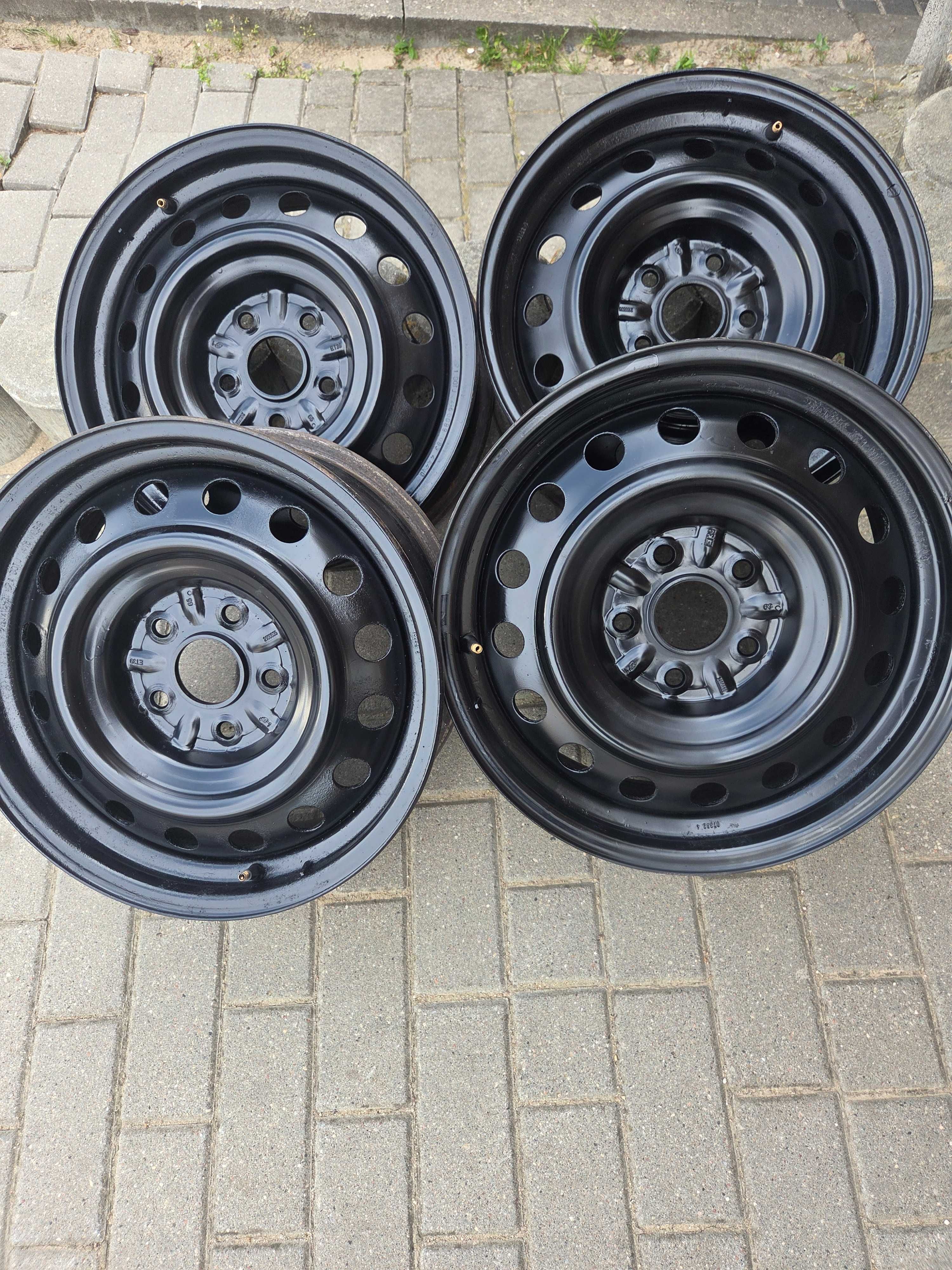 Feligi stalowe 6 1/2jx16h2 et 39 Toyota Auris/Avensis16stki