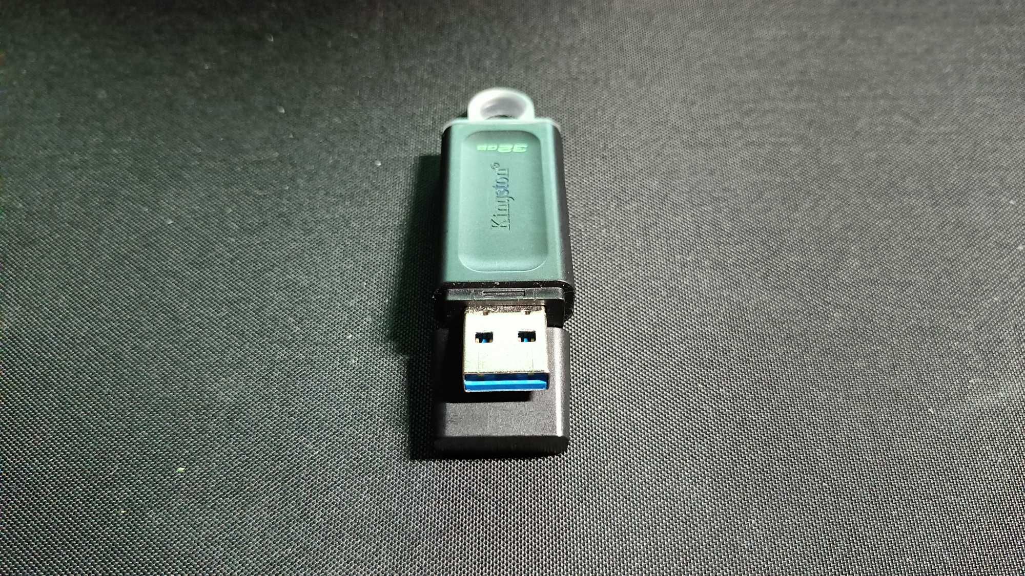 PEN Drive de 32GB da marca Kingston COMO NOVA USB 3.0