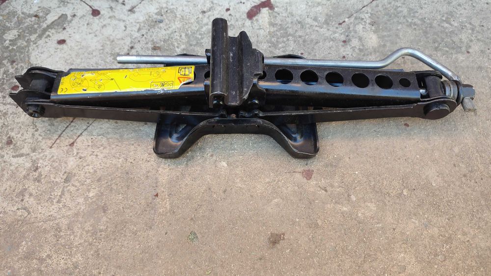 Домкрат,докатка форд фокус-3