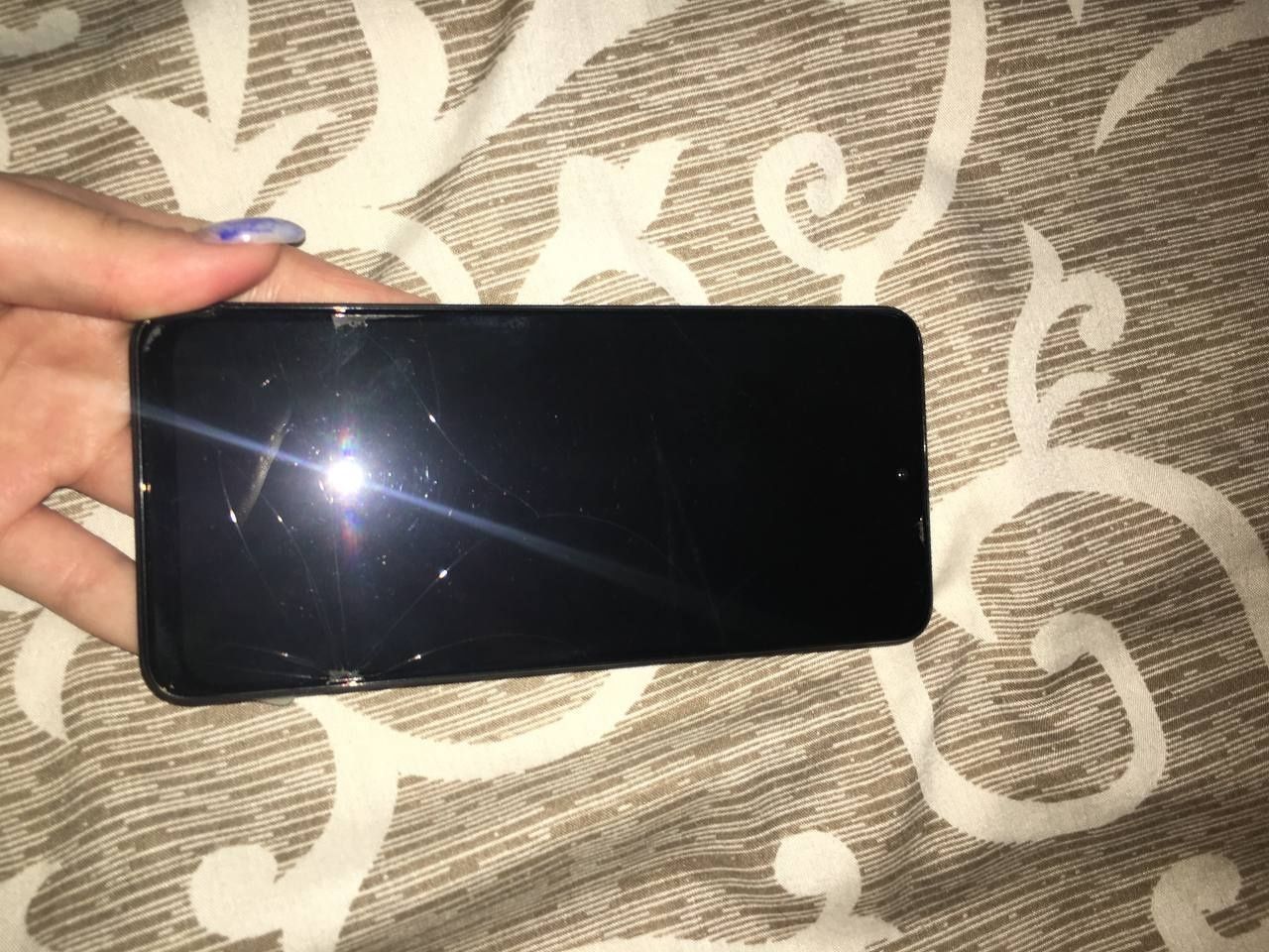 Redmi note 12,майже новенький