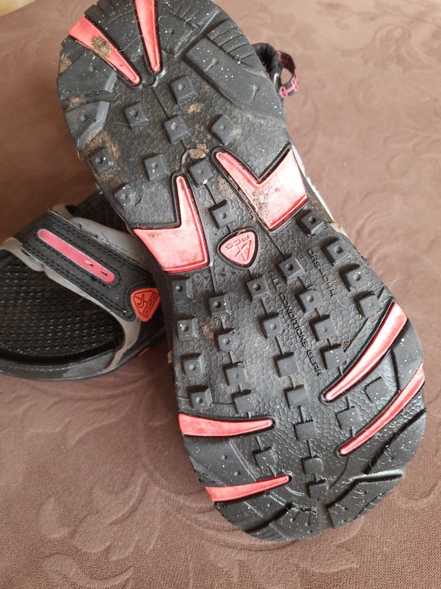 Сандалі Босоножки Nike Santiam 4 ACG оригінал