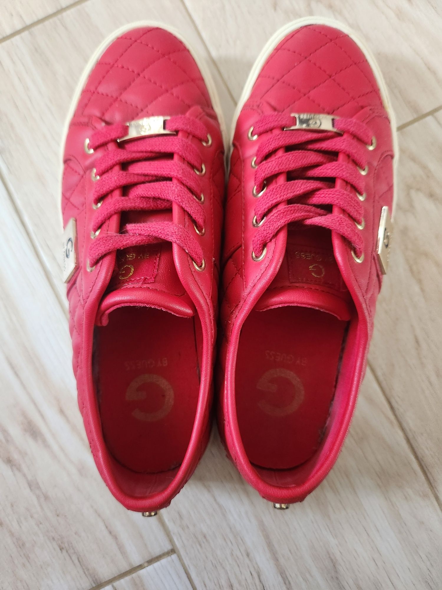 Кеды кроссовки guess  38-38 оригинал