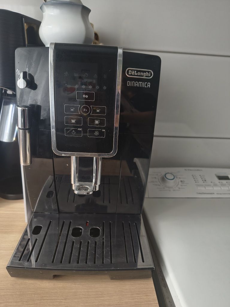 Ekspres do kawy DeLonghi