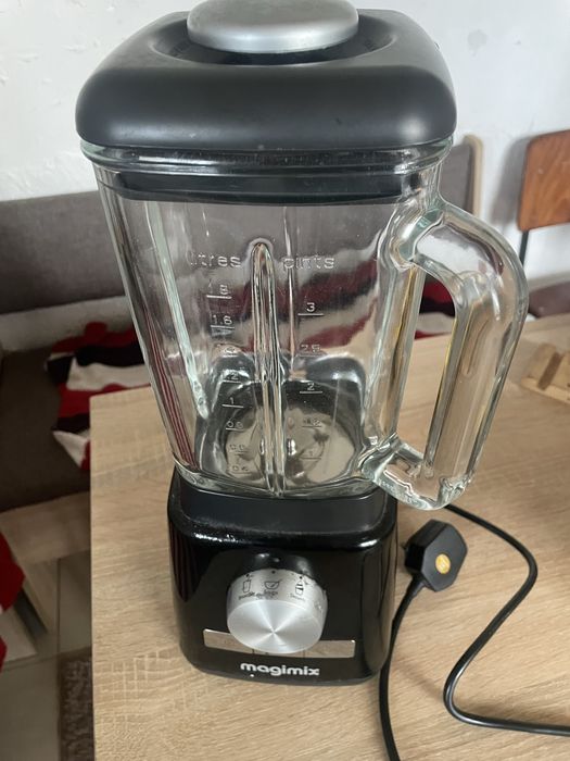 Продам потужний блендер в гарному стані