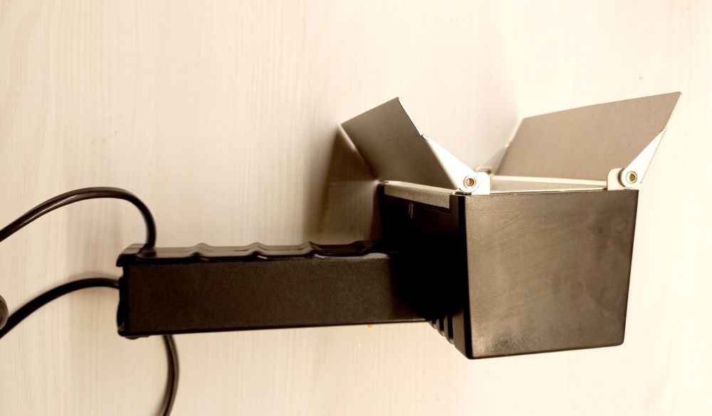 Lampa Revue 2315 halogen reflektor led 230 ręczny