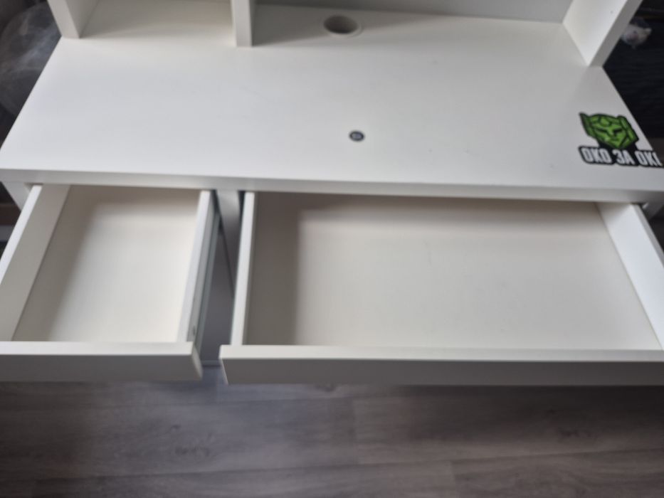 Стіл IKEA письмовий