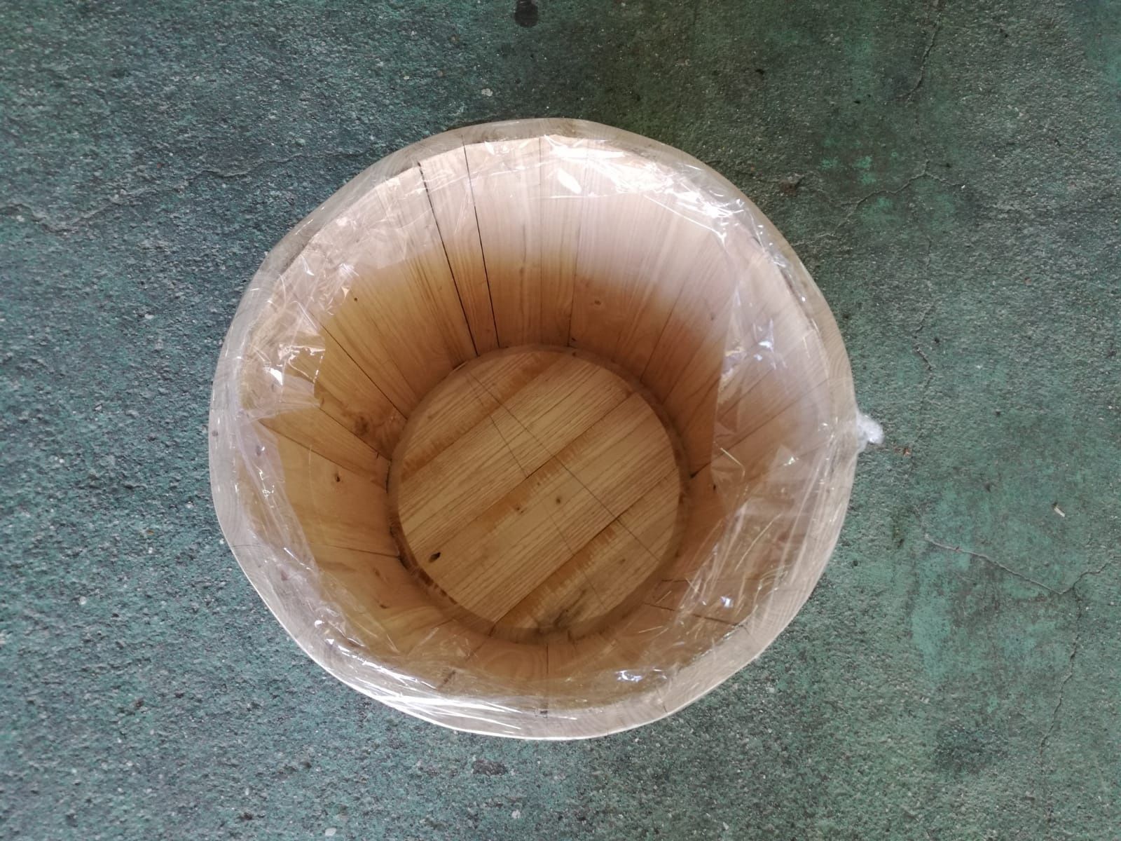 Vaso em madeira/Celha