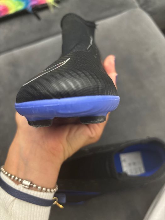 Бутси Nike (футбол)