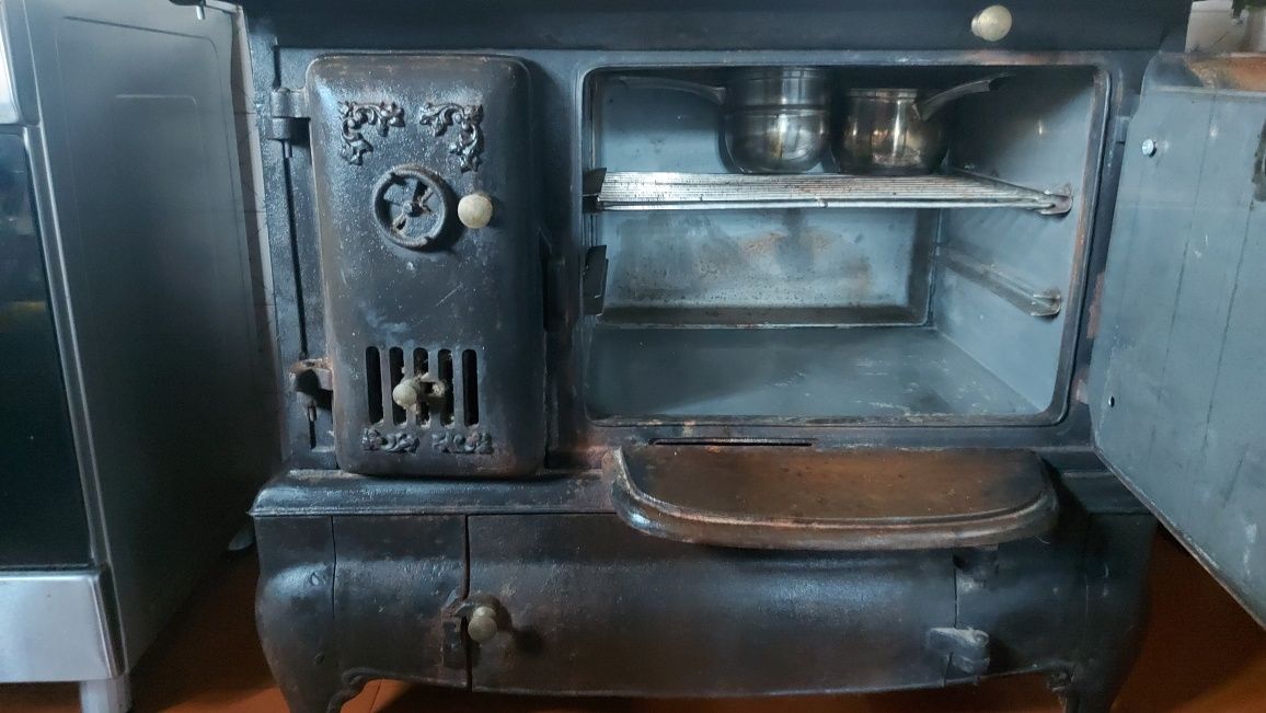 Fogão a lenha em Ferro Fundido CIF 9, 650 €