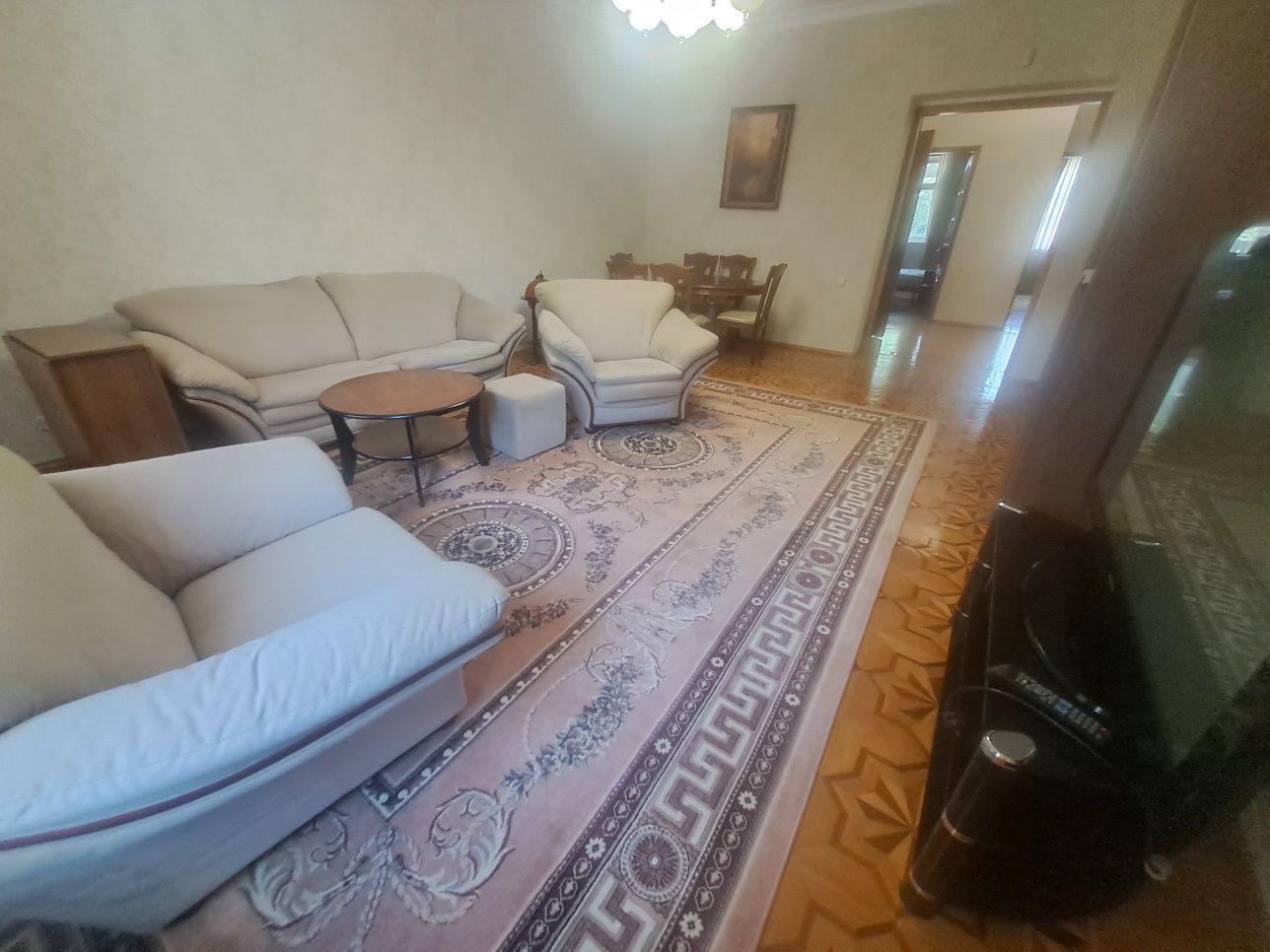 Сдам Довженко 6  Дома  Каркашадзе 3х комнвтную квартиру