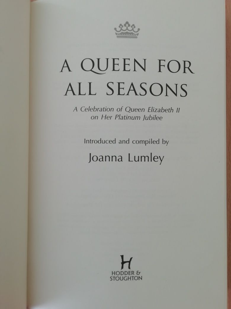 A queen for all seasons. J. Lumley. Королева на все времена. Дж. Ламли
