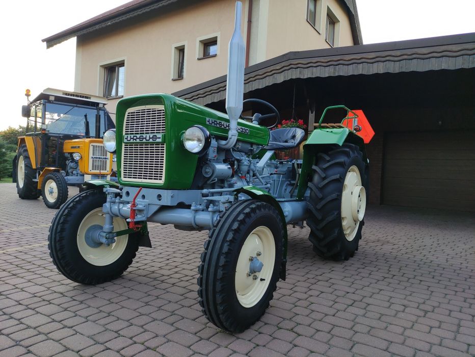 Ciągnik rolniczy Ursus C-330 z 1970r