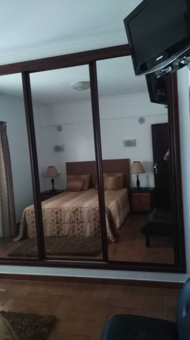 Moradia usada com jardim e piscina