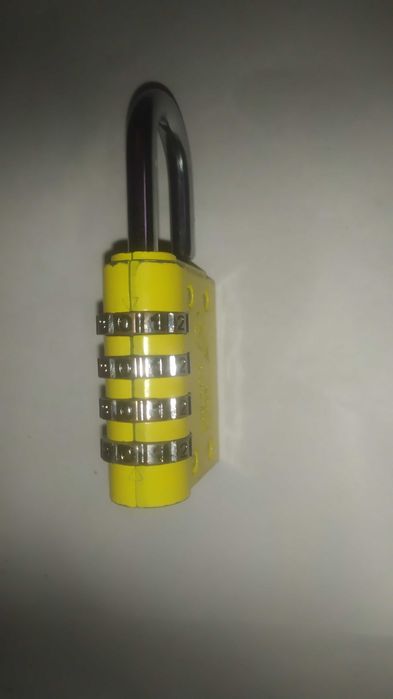 Kłódka  z kodem 4 pierścienie nowa żółta fitness