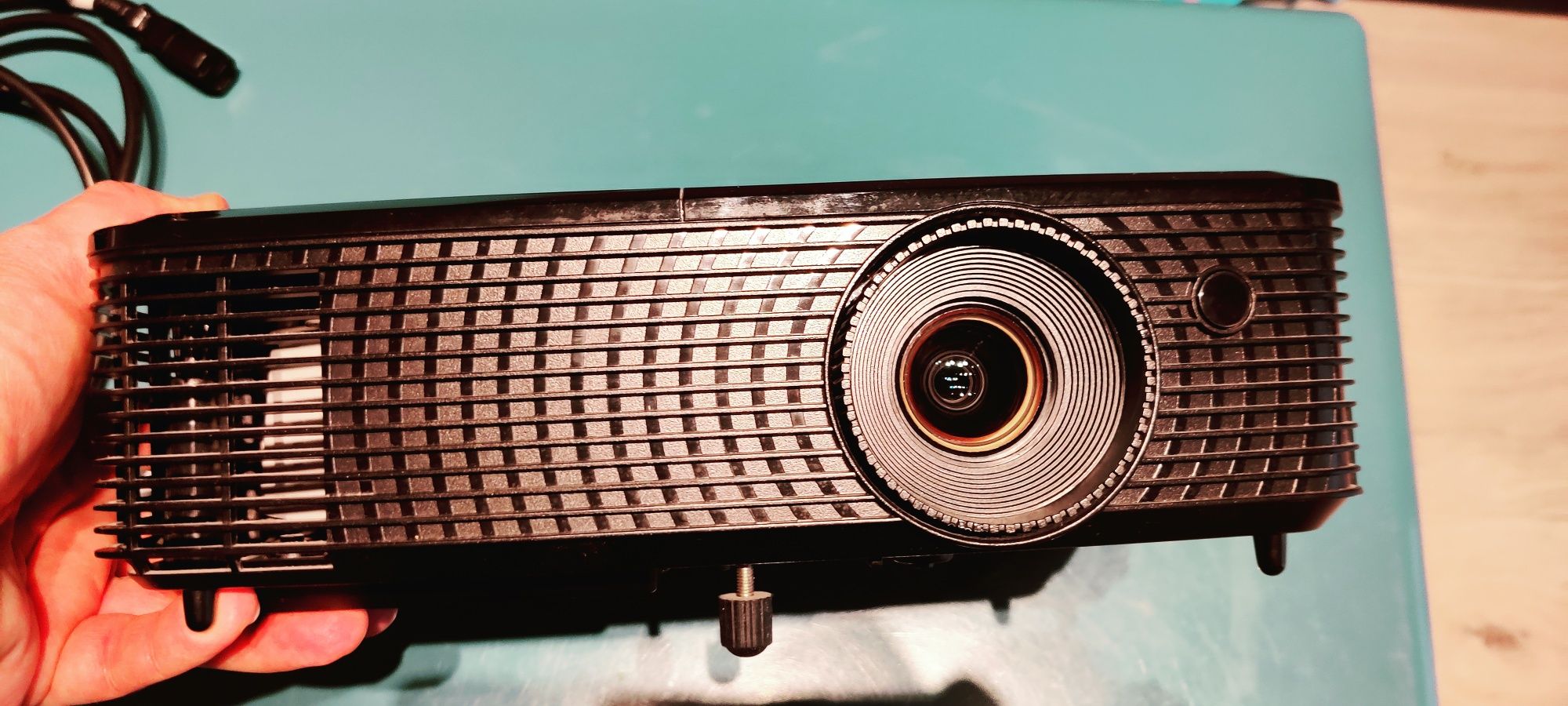 Projektor Oproma 142X DLP