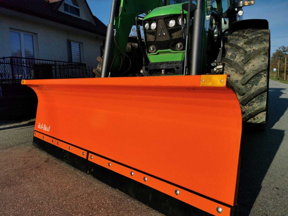 Pług do śniegu do ładowacza czołowego tura  euro ramkę 1,5m 2m 2,5m 3m